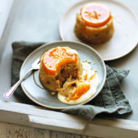 Sticky clementine puddings